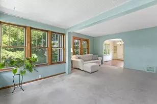18905 W Linnie Lac Pl, New Berlin, WI 53146 - Photo 7