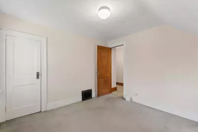 18905 W Linnie Lac Pl, New Berlin, WI 53146 - Photo 25