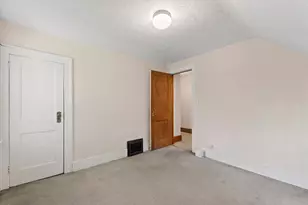 18905 W Linnie Lac Pl, New Berlin, WI 53146 - Photo 25