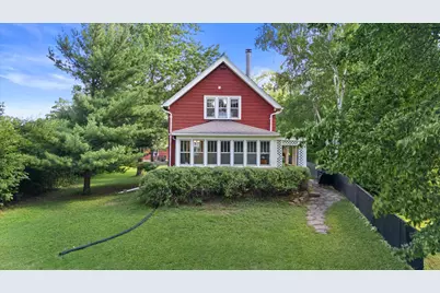 18905 W Linnie Lac Pl, New Berlin, WI 53146 - Photo 1