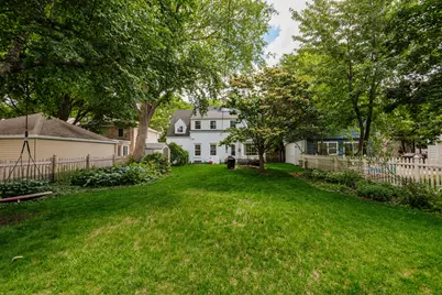 2559 N 86th St, Wauwatosa, WI 53226 - Photo 17