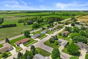 501 Davis St, Elkhorn, WI 53121 - Photo 27