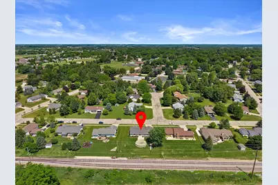 501  Davis St, Elkhorn, WI 53121 - Photo 29