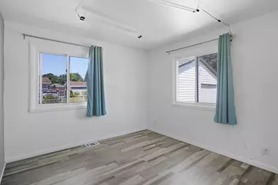 8456  17th Ave, Kenosha, WI 53143 - Photo 17