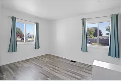 8456  17th Ave, Kenosha, WI 53143 - Photo 15