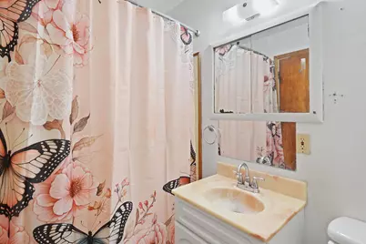 8456  17th Ave, Kenosha, WI 53143 - Photo 13