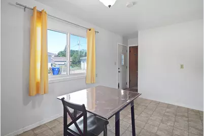 8456  17th Ave, Kenosha, WI 53143 - Photo 5