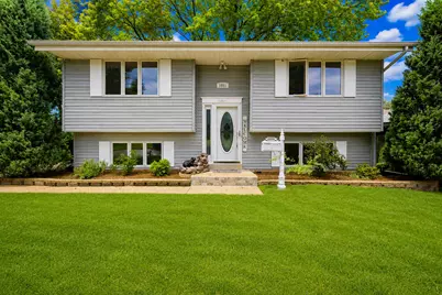 1551 W Goldcrest Ave, Milwaukee, WI 53221 - Photo 1