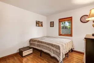 1551 W Goldcrest Ave, Milwaukee, WI 53221 - Photo 13