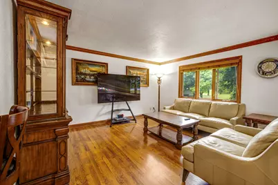 1551 W Goldcrest Ave, Milwaukee, WI 53221 - Photo 7