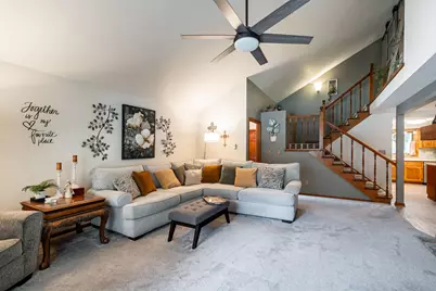 3278 S Acredale Ct, New Berlin, WI 53151 - Photo 5