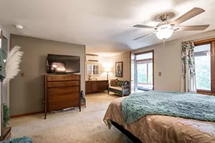 3278 S Acredale Ct, New Berlin, WI 53151 - Photo 25