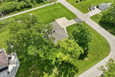 11610 W Sunnybrook Rd, Franklin, WI 53132 - Photo 29