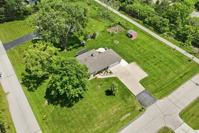 11610  Sunnybrook Rd, Franklin, WI 53132 - Photo 31