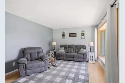 11610  Sunnybrook Rd, Franklin, WI 53132 - Photo 5