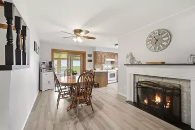 11610 W Sunnybrook Rd, Franklin, WI 53132 - Photo 7