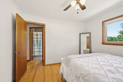 11610  Sunnybrook Rd, Franklin, WI 53132 - Photo 13