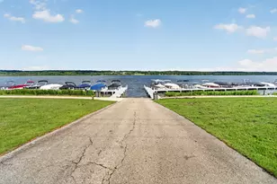 33 Lausanne Ct, Geneva, WI 53147 - Photo 17