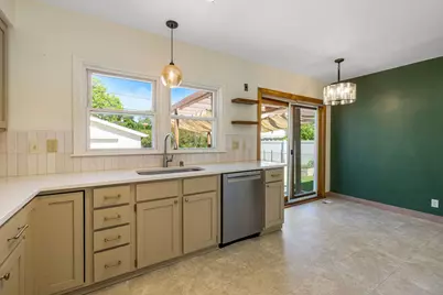 5511 N 12th St, Milwaukee, WI 53209 - Photo 3