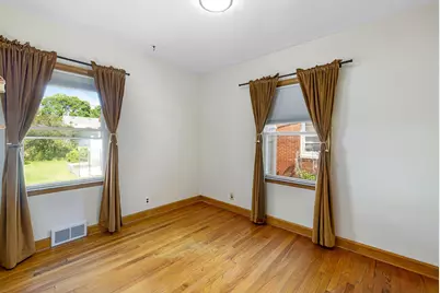 5511 N 12th St, Milwaukee, WI 53209 - Photo 7