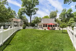 2432 N Shore Dr, Delavan, WI 53115 - Photo 23