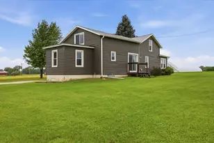 W6393 County Rd A, Sugar Creek, WI 53121 - Photo 3