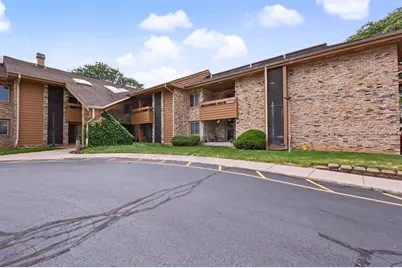 2101 W Good Hope Rd #111, Glendale, WI 53209 - Photo 29