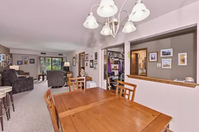 2101 W Good Hope Rd #111, Glendale, WI 53209 - Photo 9