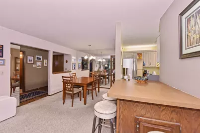 2101 W Good Hope Rd #111, Glendale, WI 53209 - Photo 7