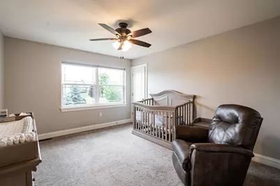 2001  Coldwater Creek Dr, Waukesha, WI 53188 - Photo 35