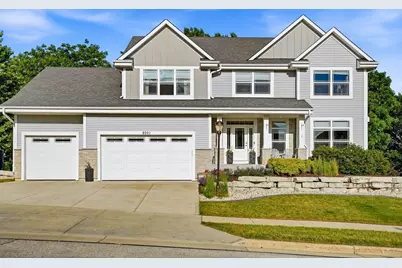 2001  Coldwater Creek Dr, Waukesha, WI 53188 - Photo 3