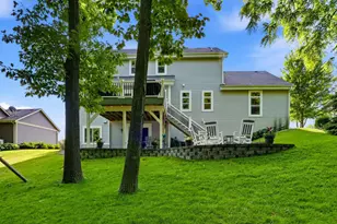 2001 Coldwater Creek Dr, Waukesha, WI 53188 - Photo 49