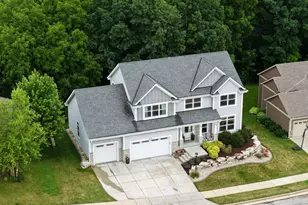 2001 Coldwater Creek Dr, Waukesha, WI 53188 - Photo 59
