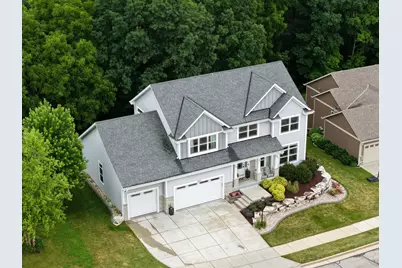 2001  Coldwater Creek Dr, Waukesha, WI 53188 - Photo 61