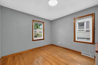 9020 W Vincent Pl, West Allis, WI 53214 - Photo 15