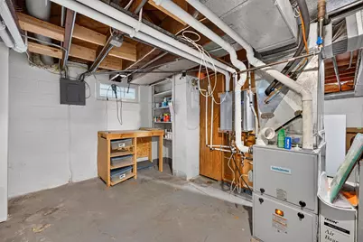 9020 W Vincent Pl, West Allis, WI 53214 - Photo 29