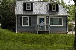 9020 W Vincent Pl, West Allis, WI 53214 - Photo 1