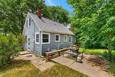 9020 W Vincent Pl, West Allis, WI 53214 - Photo 5