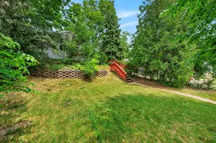 9020 W Vincent Pl, West Allis, WI 53214 - Photo 7