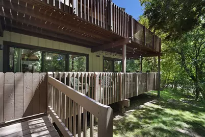 880  Windsor Dr #J3, Fontana, WI 53125 - Photo 5