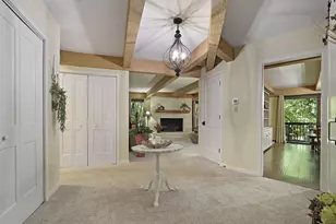 880 Windsor Dr, Fontana, WI 53125 - Photo 7