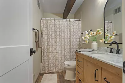 880  Windsor Dr #J3, Fontana, WI 53125 - Photo 25