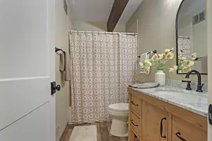 880 Windsor Dr, Fontana, WI 53125 - Photo 25