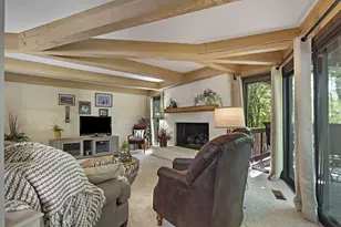 880 Windsor Dr, Fontana, WI 53125 - Photo 15