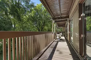 880 Windsor Dr, Fontana, WI 53125 - Photo 29