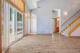 2428 Fox River Pkwy, Waukesha, WI 53189 - Photo 5