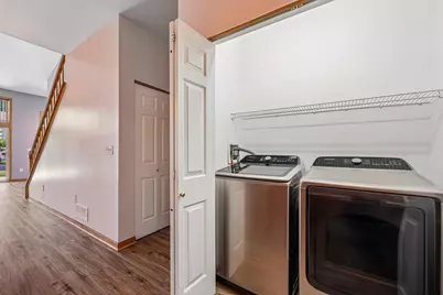 2428  Fox River Pkwy #Unit L, Waukesha, WI 53189 - Photo 17