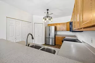 2428 Fox River Pkwy, Waukesha, WI 53189 - Photo 11