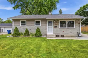733 9th St, Grafton, WI 53024 - Photo 1