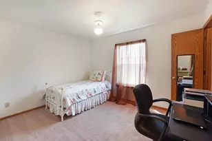 1100 E Keri Ln, Oak Creek, WI 53154 - Photo 15